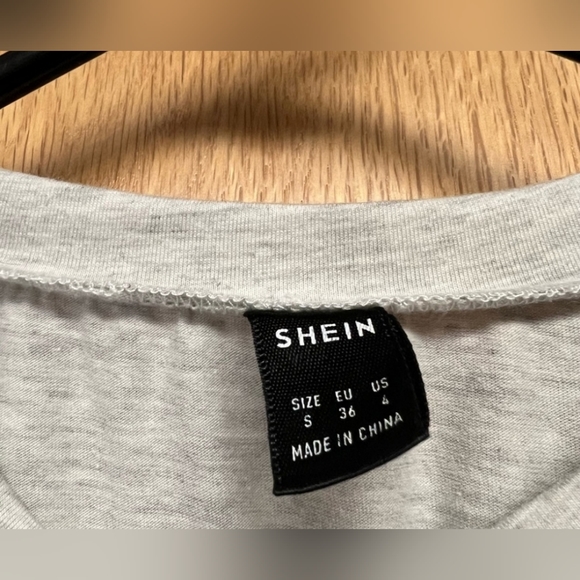 SHEIN TOP - Picture 3 of 3